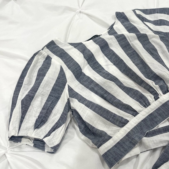 Forever 21 stop - Picture 2 of 4